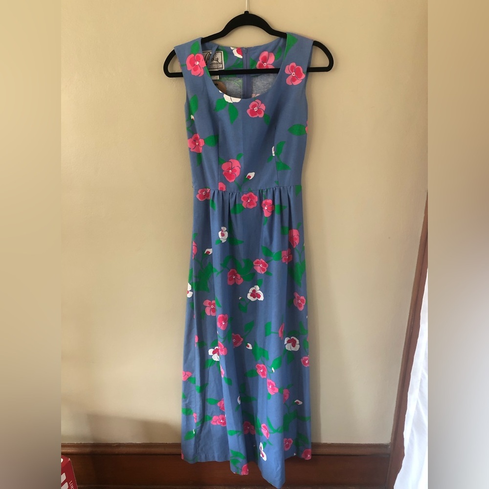 Vintage cap sleeved long Hawaiian floral dress